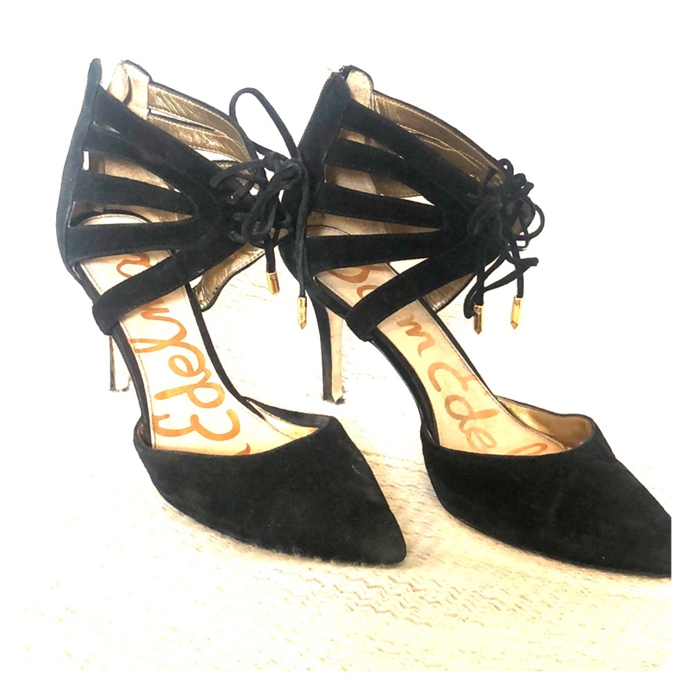 Sam Edelman black classic detailed heels